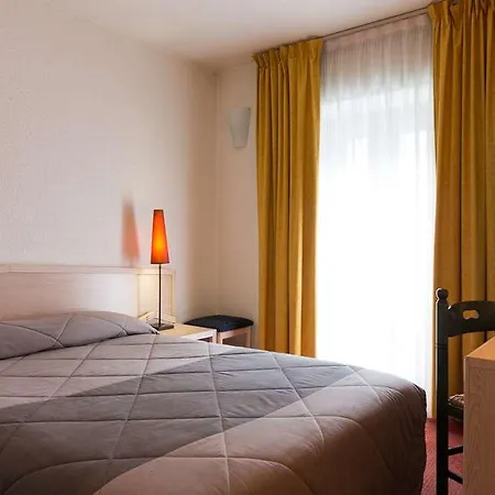 De Geneve Et Restaurant , Faverges-seythenex Hotel Faverges