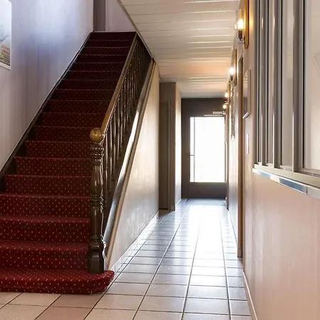 Hotel De Genève , Faverges-seythenex 74210, Haute Savoie